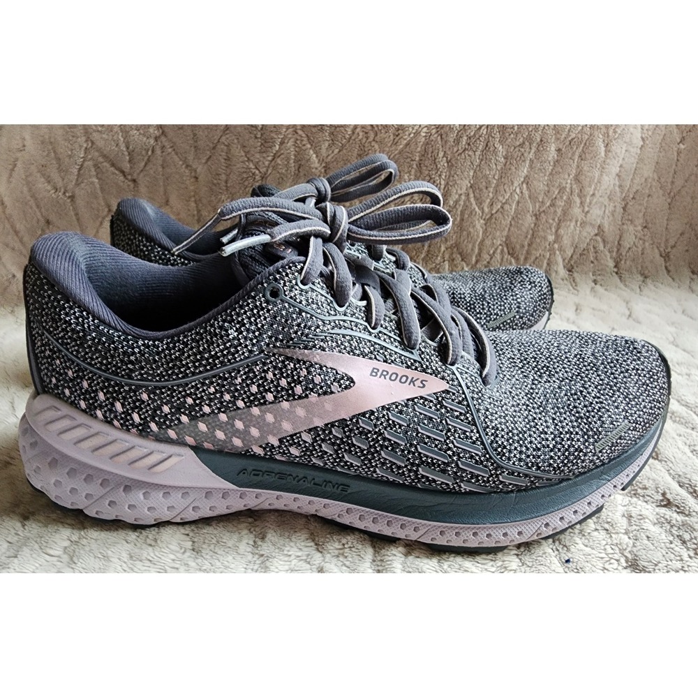 Brooks Adrenaline GTS 21 Womens 8.5 Wide D Running Shoes Grey Lavender